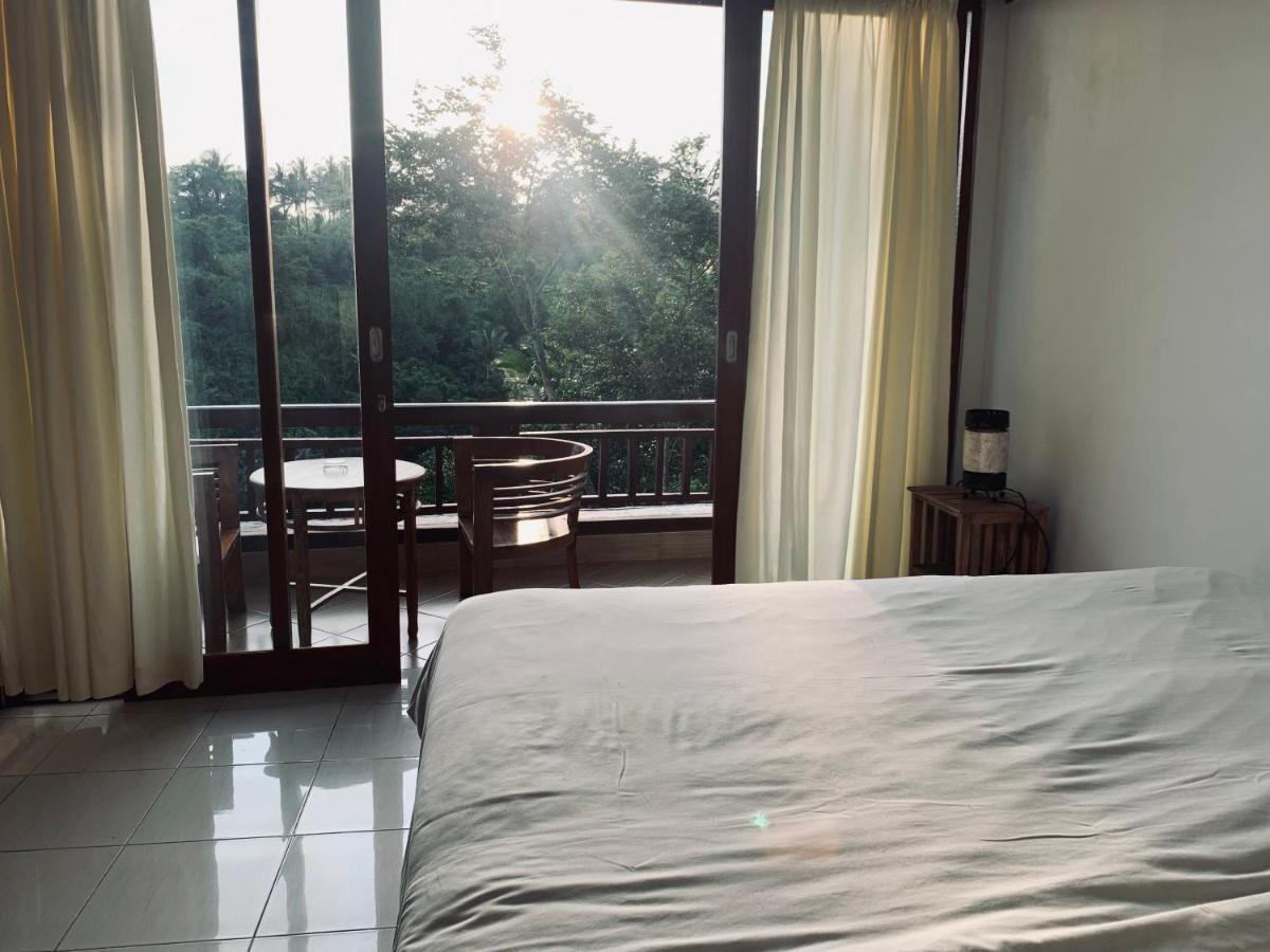 D'Tepi Ubud House Esterno foto