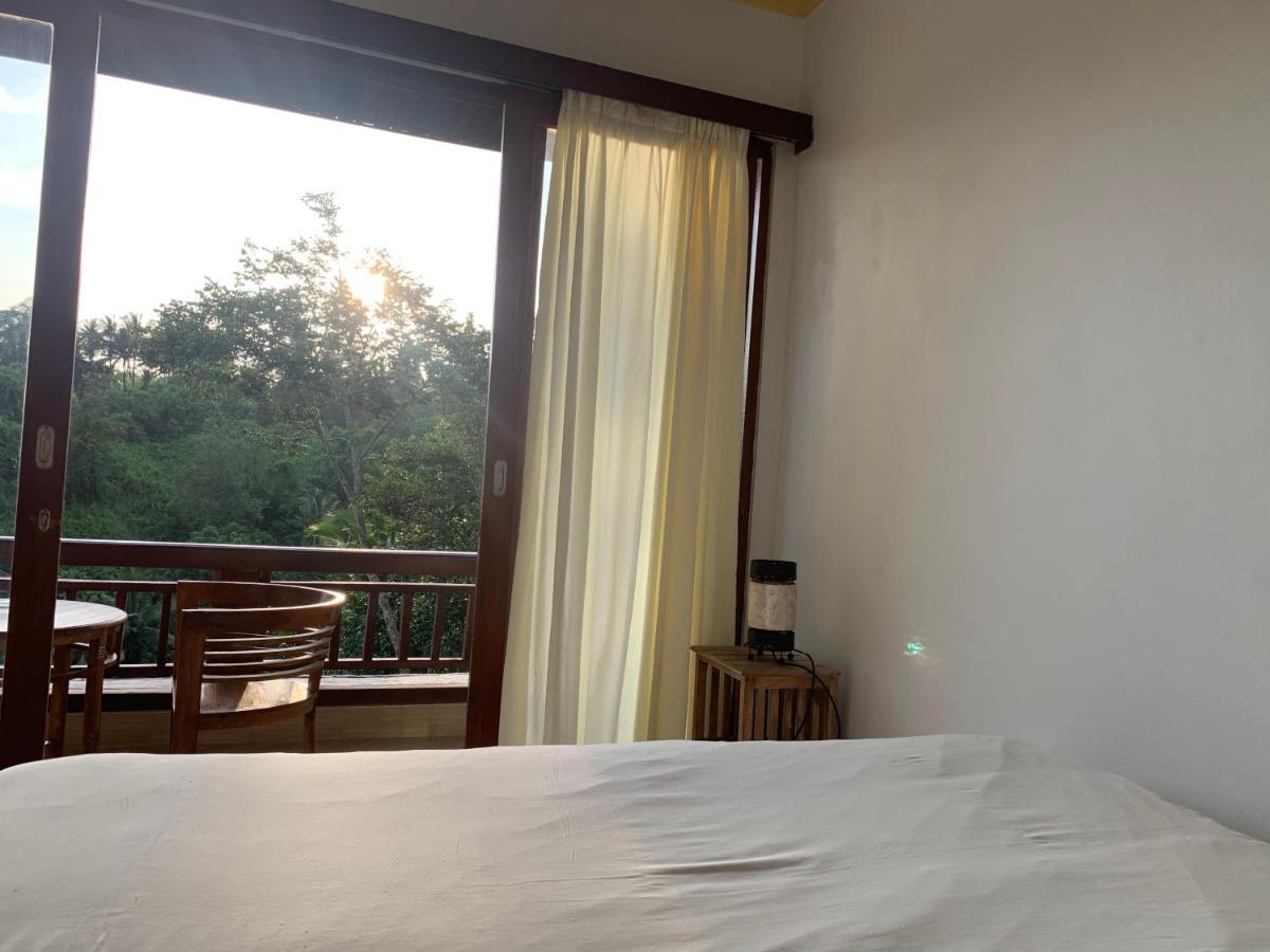 D'Tepi Ubud House Esterno foto