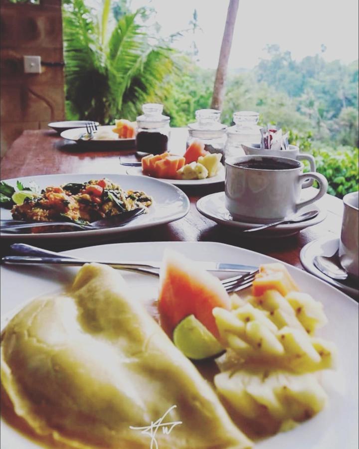 D'Tepi Ubud House Esterno foto