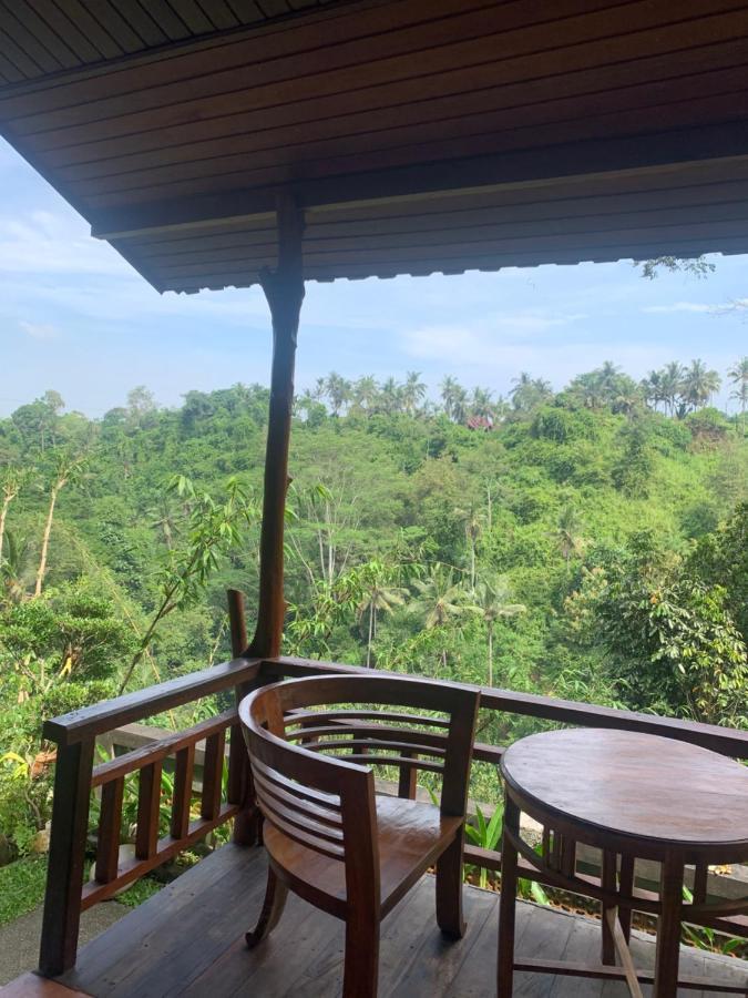 D'Tepi Ubud House Esterno foto