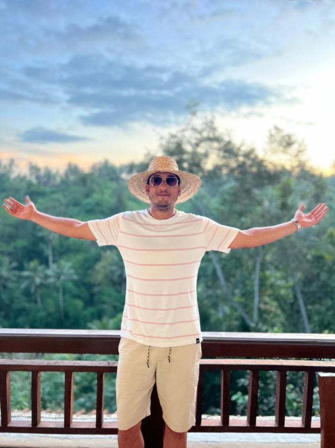 D'Tepi Ubud House Esterno foto